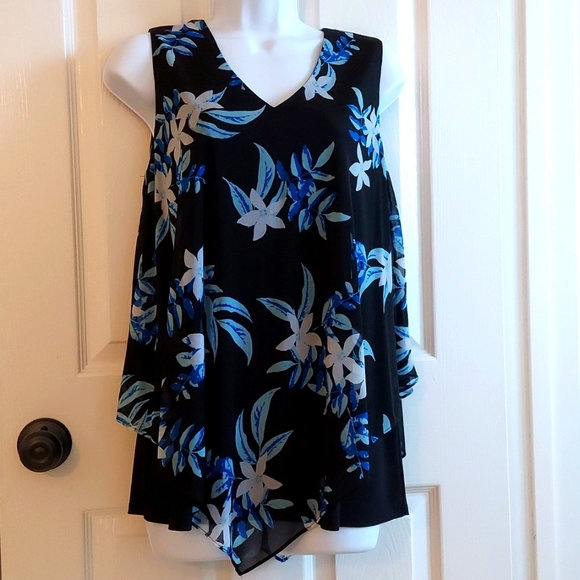 blouse - Picture 3 of 3